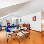 Gorgeous In Apartamento